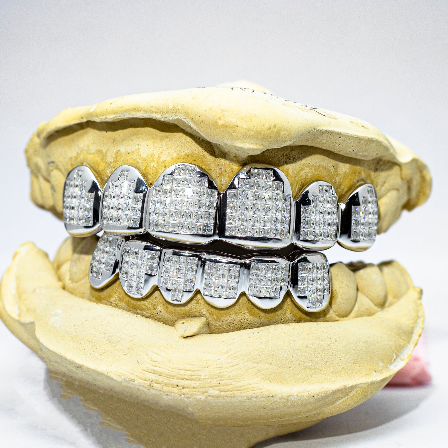 Custom Invisible Setting VVS Diamond Grillz Top OR BOTTOM Princess Cut Invisible Setting Iced Out Moissanite Grillz